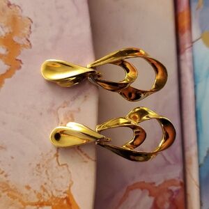 Vintage TRIFARI CLIP ON Gold Drop DOORKNOCKER Double Loop Earrings